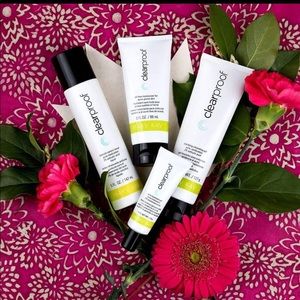 COPY - Clear proof acne set brand new by Mary Kay